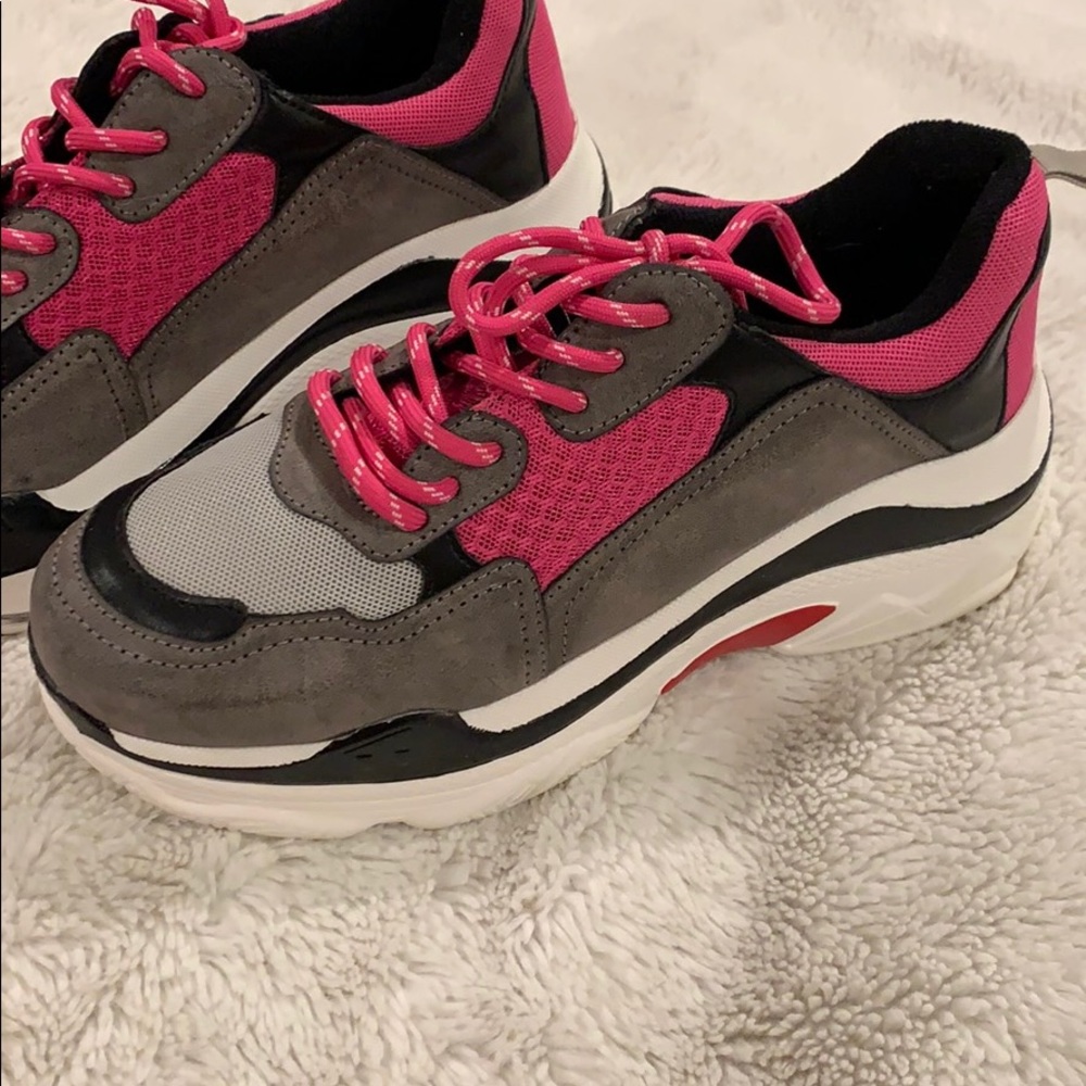 Sneakers